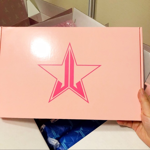 Jeffree Star White Marble Soft Touch Mirror - Picture 3 of 4